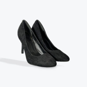 Le Chateau black suede pumps womens size 6.5