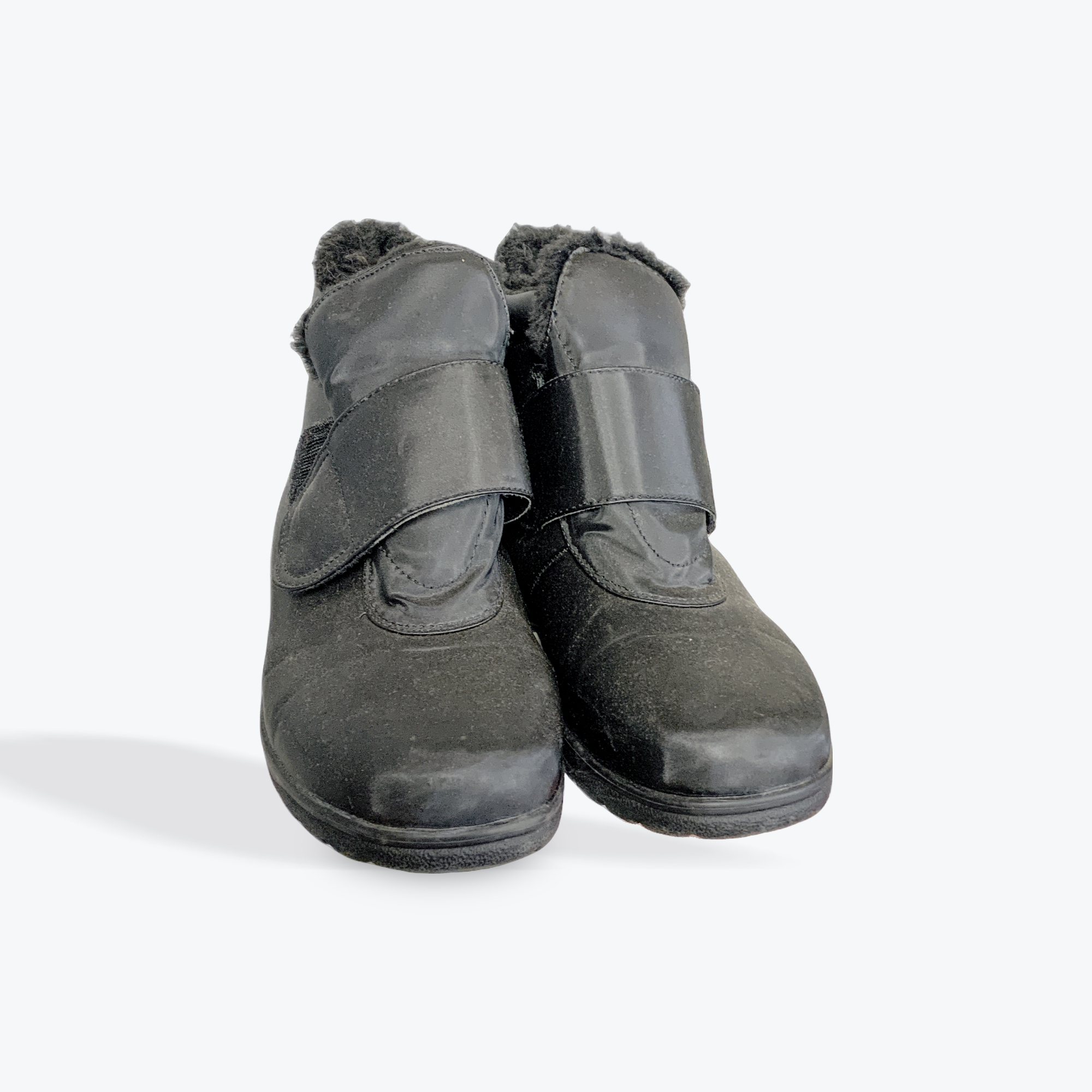 Black womens short winter boots size 8